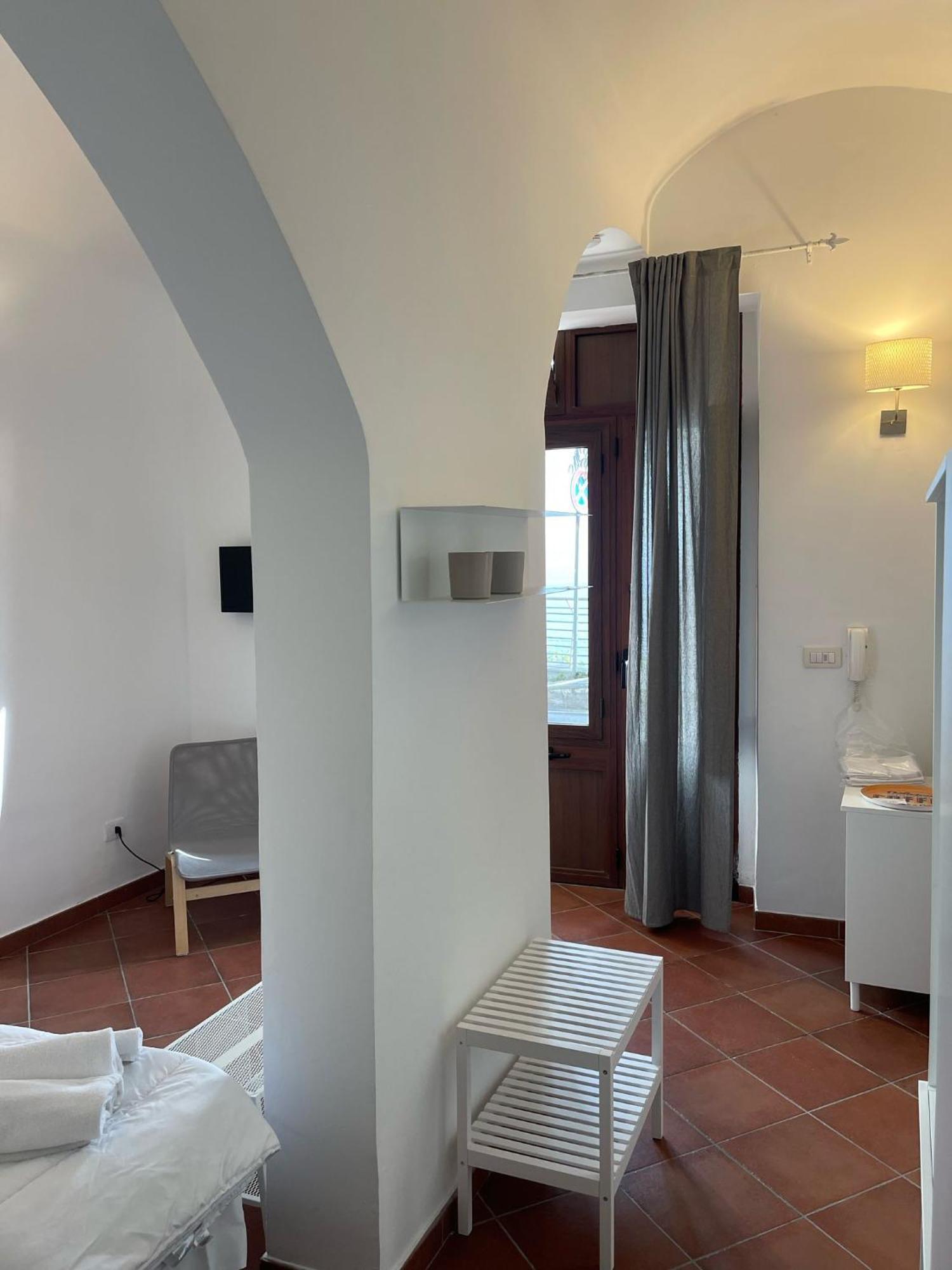 فندق Casa Scala أتشيريالي المظهر الخارجي الصورة