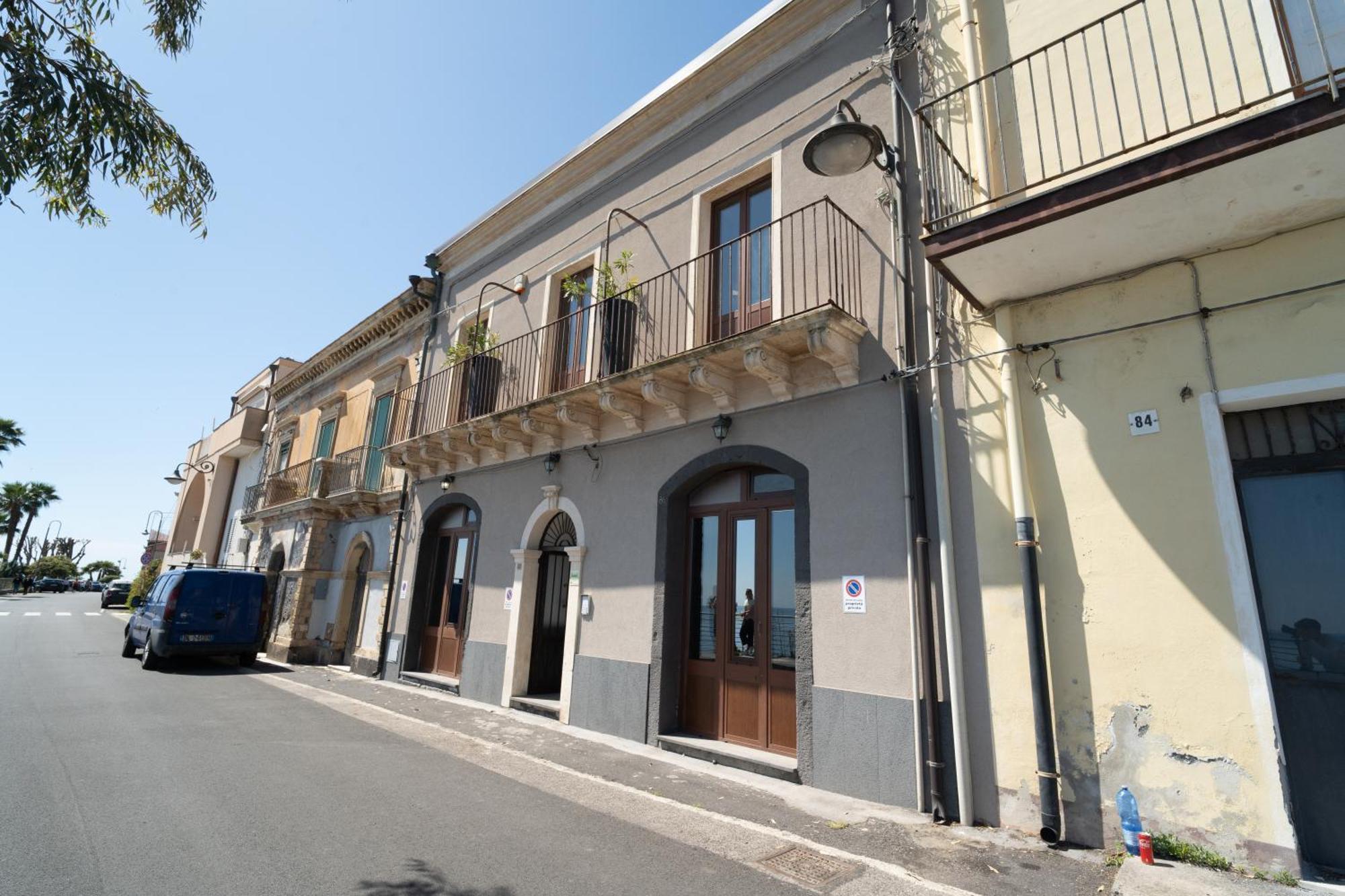 فندق Casa Scala أتشيريالي المظهر الخارجي الصورة